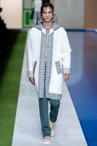 Look 51